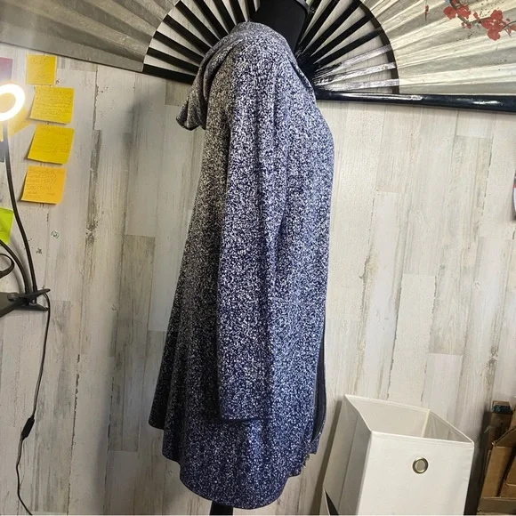 Chico’s Zenergy Sleeveless Blue/white Tunic with matching jacket - Picture 6 of 10